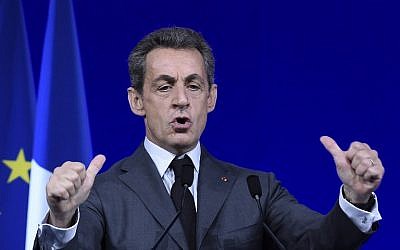 Former French president Nicolas Sarkozy giving a speech during the LR National Council in Paris, February 13, 2016. (AFP/LIONEL BONAVENTURE)