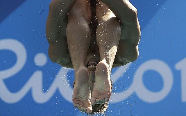 United States' Sam Dorman takes part in a training session at the Maria Lenk Aquatic Center ahead of the 2016 Summer Olympics in Rio de Janeiro, Brazil, Friday, Aug. 5, 2016. (AP Photo/Wong Maye-E)