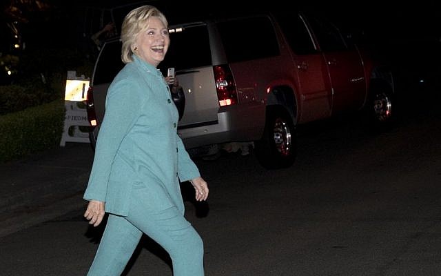 Democratic presidential nominee Hillary Clinton walks to greet people on the street as she leaves a fundraiser in Piedmont, California, August 23, 2016. (AP/Carolyn Kaster) Democratic presidential nominee Hillary Clinton walks to greet people on the street as she leaves a fundraiser in Piedmont, California, August 23, 2016. (AP/Carolyn Kaster)