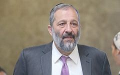 Interior Minister Aryeh Deri arrives for the weekly cabinet meeting at the Prime Minister's Office, Jerusalem, July 17, 2016. (Alex Kolomoisky/Pool)