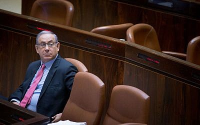 Prime Minister Benjamin Netanyahu in the assembly hall of the Knesset, in Jerusalem, August 3, 2016. (Yonatan Sindel/Flash90) 