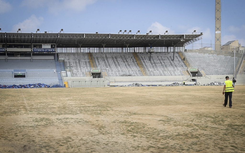 General view of the old Bloomfield soccer stadium in Jaffa on August 8, 2016 (Flash90)