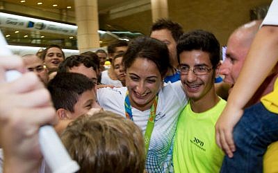 Yarden Gerbi at Ben-Gurion airport in Tel Aviv on August 15, 2016. (Roy Alima/Flash90)