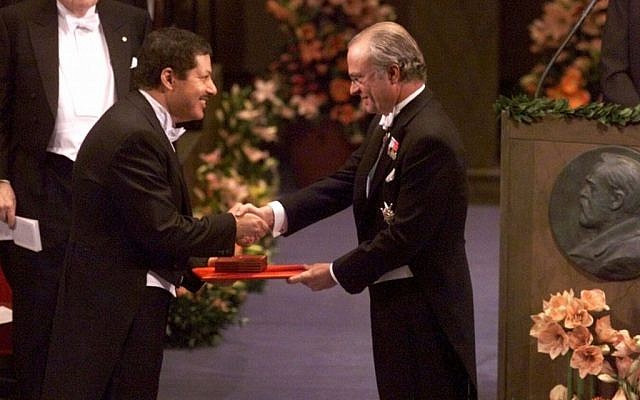 Professor Ahmed H. Zewail, left, receives the Nobel Prize in chemistry from Swedish King Carl XVI Gustaf, right, at the Concert Hall in Stockholm, Sweden. (AP Photo/Tobias Rostlund, Pool) Professor Ahmed H. Zewail, left, receives the Nobel Prize in chemistry from Swedish King Carl XVI Gustaf, right, at the Concert Hall in Stockholm, Sweden. (AP Photo/Tobias Rostlund, Pool)