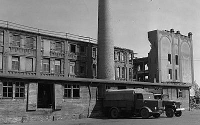 This photo, taken during World War II, shows a bakery in Nuremberg, Germany, which supplied bread to Stalag 13 (US Army Signal Corps via AP) This photo, taken during World War II, shows a bakery in Nuremberg, Germany, which supplied bread to Stalag 13 (US Army Signal Corps via AP)