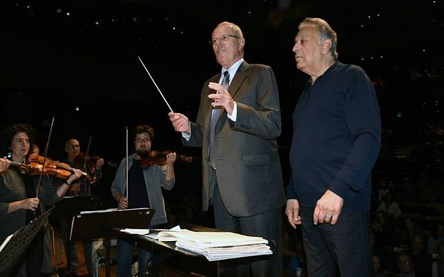 Peru’s President Pedro Pablo Kuczynski, whose father was a Jewish refugee after fleeing the Nazis in 1933, conducted Israel’s Philharmonic Orchestra during the playing of the Peruvian national anthem. (via JTA)
