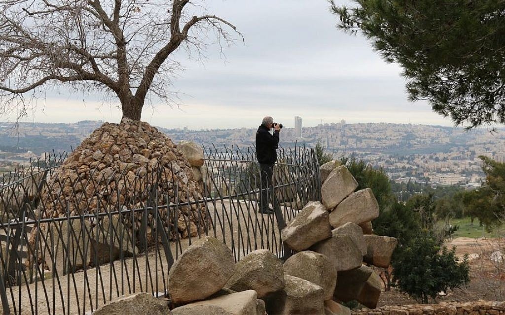 Kibbutz Secretary Jossef (Joha) Engel at Ramat Rachel's Yair Overlook. (Shmuel Bar-Am)