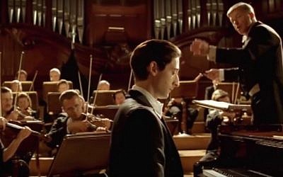 Adrien Brody appears as Wladyslaw Szpilman in a still image from the Holocaust movie 'The Pianist' (screen capture: YouTube)