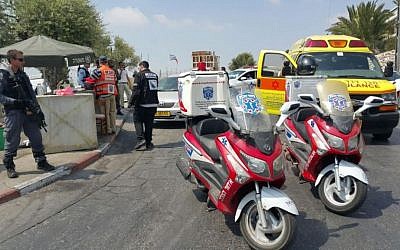 Rescue personnel attend the scene of a stabbing attack in the A-Tur neighborhood of East Jerusalem on August 11, 2016 (photo credit: United Hatzalah)