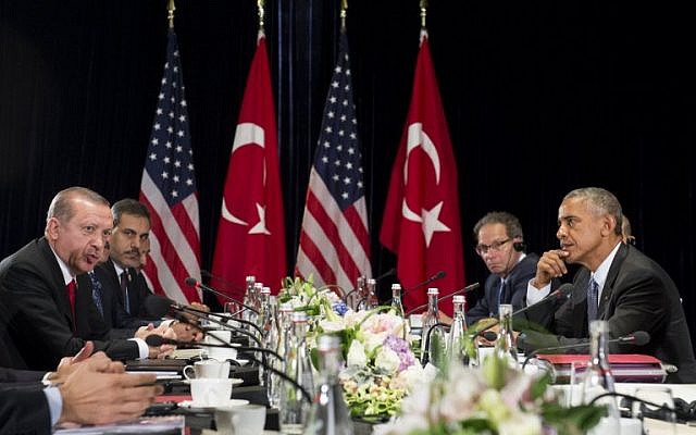 US President Barack Obama, right, and Turkish President Recep Tayyip Erdogan hold a meeting on the sidelines of the G20 Summit in Hangzhou on September 4, 2016. (AFP/SAUL LOEB) US President Barack Obama, right, and Turkish President Recep Tayyip Erdogan hold a meeting on the sidelines of the G20 Summit in Hangzhou on September 4, 2016. (AFP/SAUL LOEB)