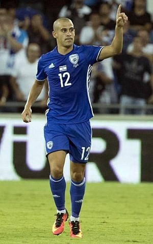 Israel's forward Tal Ben Haim celebrates after scoring during the World Cup 2018 qualification match between Israel and Italy at the Sammy Ofer Stadium in Haifa on September 5, 2016. (AFP PHOTO / JACK GUEZ)