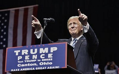 Republican presidential nominee Donald Trump speaks during a rally at the Canton Memorial Civic Center on September 14, 2016 in Canton, Ohio. (AFP Photo/Mandel Ngan)