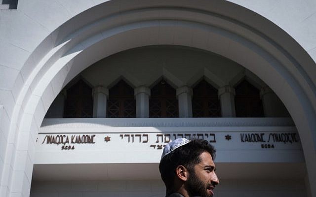 Jonathan Rideau, member of the Jewish community of Porto arrives at The Kadoorie Mekor Haim Synagogue in Porto, on September 2, 2016. (AFP PHOTO / MIGUEL RIOPA)