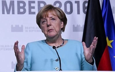 German Chancellor Angela Merkel delivers a joint statement with the French President after the European Union Summit of 27 heads of state or government in Bratislava, Slovakia, on September 16, 2016. (AFP/Joe Klamar)