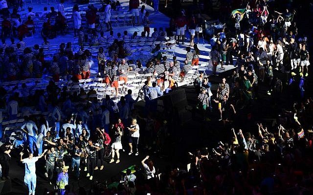 View of the closing ceremony of the Paralympic Games at Maracana Stadium in Rio de Janeiro, Brazil, on September 18, 2016. (Tasso Marcelo/AFP) View of the closing ceremony of the Paralympic Games at Maracana Stadium in Rio de Janeiro, Brazil, on September 18, 2016. (Tasso Marcelo/AFP)