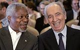 File photo of former UN secretary general Kofi Annan, left, who won the Nobel Prize in 2001, with late Israeli president Shimon Peres, 1994 Nobel Prize winner, during a conference in Petra, Jordan, 15 May 2007. (AFP/Khalil MAZRAAWI)