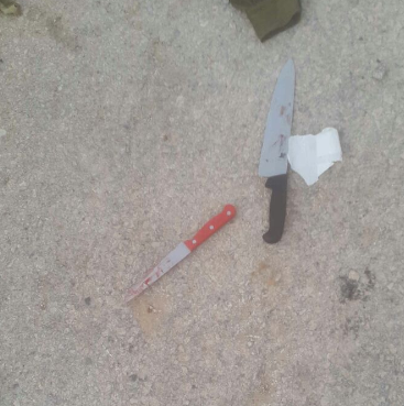Two knives used in a stabbing attack that moderately injured an IDF officer in the Efrat settlement in the West Bank on September 18, 2016. (IDF Spokesperson's Unit) Two knives used in a stabbing attack that moderately injured an IDF officer in the Efrat settlement in the West Bank on September 18, 2016. (IDF Spokesperson's Unit)