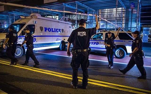 Police arrive on the scene of an explosion in Manhattan's Chelsea neighborhood, in New York, September 17, 2016. (AP/Andres Kudacki) Police arrive on the scene of an explosion in Manhattan's Chelsea neighborhood, in New York, September 17, 2016. (AP/Andres Kudacki)