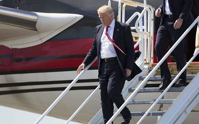 Republican presidential candidate Donald Trump steps off his plane after arriving for a campaign rally at Germain Arena, Monday, Sept. 19, 2016, in Ft. Myers, Fla. (AP/ Evan Vucci) Republican presidential candidate Donald Trump steps off his plane after arriving for a campaign rally at Germain Arena, Monday, Sept. 19, 2016, in Ft. Myers, Fla. (AP/ Evan Vucci)