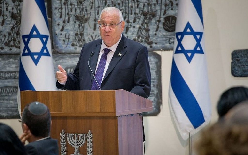 President Reuven Rivlin makes a brief statement about his predecessor Shimon Peres, a day after he suffered a stroke, at the President's Residence in Jerusalem on September 14, 2016. (Photo by Yonatan Sindel/Flash90)