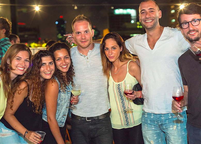 Drinking wine and doing good at Wine Wednesday, going global next Wednesday, September 14, 2016 (Courtesy Wine Wednesday)