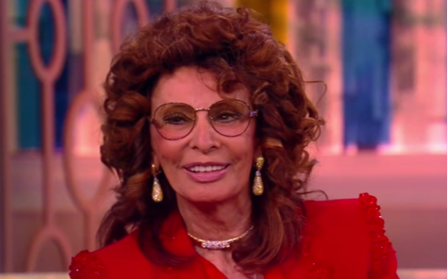 Screen goddess Sophia Loren, from an interview on American talk show 'The View,' in March 2016 (Courtesy YouTube screengrab) Screen goddess Sophia Loren, from an interview on American talk show 'The View,' in March 2016 (Courtesy YouTube screengrab)