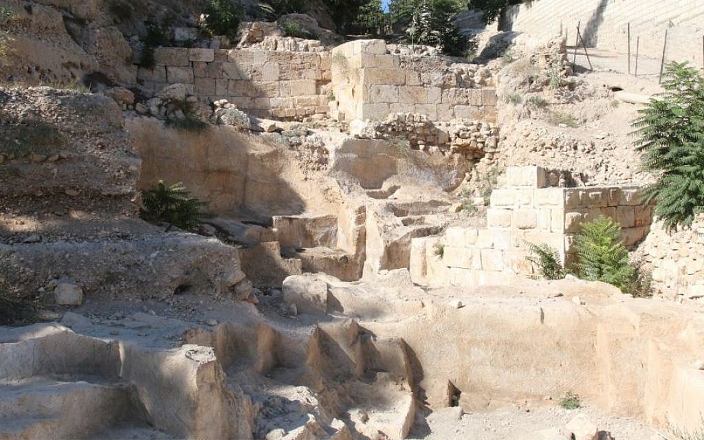 Archaeologists unearthed ruins from the Maccabean era 2,000 years ago in excavations around Mount Zion. (Shmuel Bar-Am)
