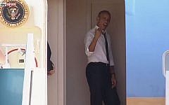 Us President Barack Obama awaits aboard Air Force One, after calling former president Bill Clinton who later traveled back to the US with Obama. The two attended the funeral of former president Shimon Peres in Jerusalem, on September 30, 2016. (Screen capture Sky News)