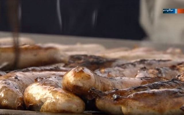 Illustrative photo of Thuringen bratwurst (YouTube screenshot) Illustrative photo of Thuringen bratwurst (YouTube screenshot)