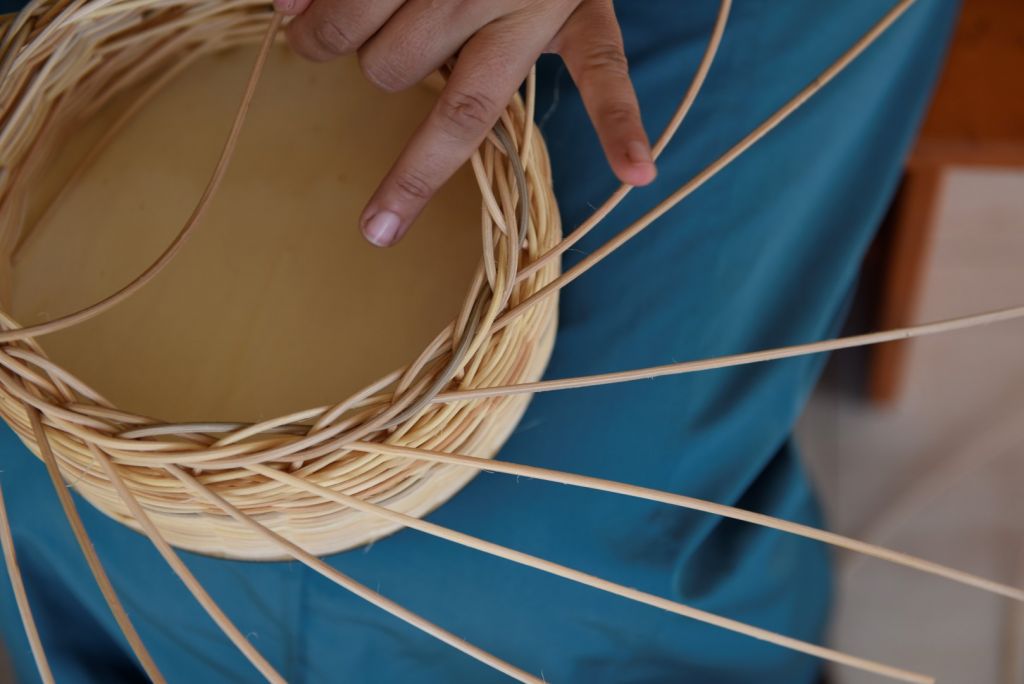 Weaving baskets at Sindyanna in Kfar Kana (Courtesy Noa Kuzak)