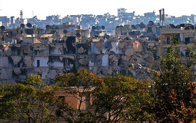 A general view shows destruction in Aleppo's rebel-held Bustan al-Basha neighborhood on October 6, 2016. (AFP PHOTO/GEORGE OURFALIAN)