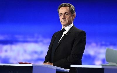 Former French president and candidate for the right-wing Les Republicains (LR) party primaries Nicolas Sarkozy takes part in the first televised debate between the seven candidates for France's right-wing presidential nomination ahead of the 2017 presidential election, on October 13, 2016 at the studios of French private television channel TF1 in La Plaine-Saint-Denis, north of Paris. (AFP /Martin Bureau)