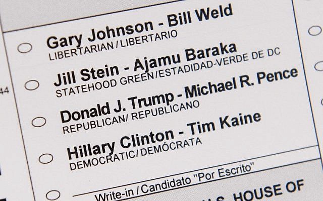 An absentee ballot featuring voting options for the US presidential election, including Republican presidential nominee Donald Trump and Democratic presidential nominee Hillary Clinton, among others, as seen in Washington, DC, October 27, 2016. (AFP PHOTO)