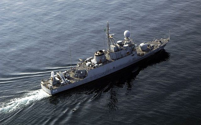 As-Sadiq class missile boat Oqbah (525) of the Royal Saudi Navy participates in a photo exercise with ships from the Iwo Jima Expeditionary Strike Group (ESG) during a bilateral exercise in the Persian Gulf. (US Navy) As-Sadiq class missile boat Oqbah (525) of the Royal Saudi Navy participates in a photo exercise with ships from the Iwo Jima Expeditionary Strike Group (ESG) during a bilateral exercise in the Persian Gulf. (US Navy)