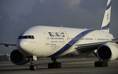 Illustrative image of an El Al plane at Tel Aviv's  Ben Gurion Airport on August 17, 2016. (Tomer Neuberg/Flash90)