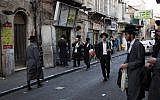 Illustrative photo of the ultra-Orthodox neighborhood of Mea Shearim in Jerusalem on October 13, 2016.  (Sebi Berens/Flash90)