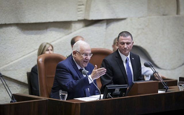 President Reuven Rivlin aspeaking at opening of the winter session of the IKnesset, October 31, 2016. (Yonatan Sindel/FLASH90) President Reuven Rivlin aspeaking at opening of the winter session of the IKnesset, October 31, 2016. (Yonatan Sindel/FLASH90)