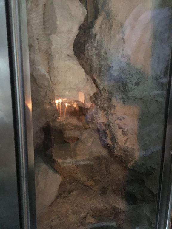 A view into the Jesus tomb through a newly created window, Church of the Holy Sepulchre, Jerusalem, October 30, 2106 (Sarah Tuttle Singer / ToI staff) A view into the Jesus tomb through a newly created window, Church of the Holy Sepulchre, Jerusalem, October 30, 2106 (Sarah Tuttle Singer / ToI staff)