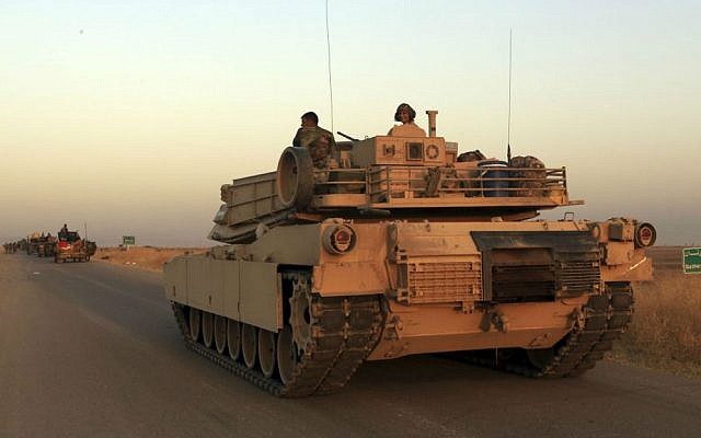Iraq's elite counterterrorism forces advance near Mosul, Iraq, October 20, 2016. (AP/Khalid Mohammed) Iraq's elite counterterrorism forces advance near Mosul, Iraq, October 20, 2016. (AP/Khalid Mohammed)