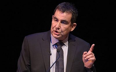 Ari Shavit attends the UCLA Younes and Soraya Nazarian Center For Israel Studies 5th Annual Gala at the Wallis Annenberg Center for the Performing Arts, in Beverly Hills, California, May 5, 2015. (Jason Kempin/Getty Images)