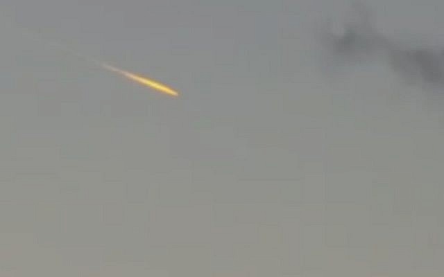 A mysterious orange fireball is seen in the skies over Israel on October 24, 2016 (Channel 2 News)