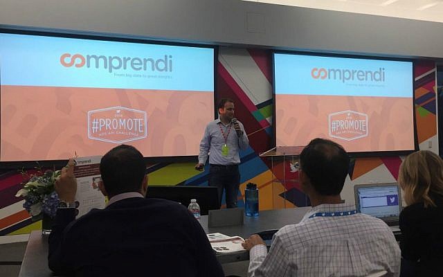 Comprendi's CEO Itai Ben-Zaken presents at Twitter competition (Courtesy)