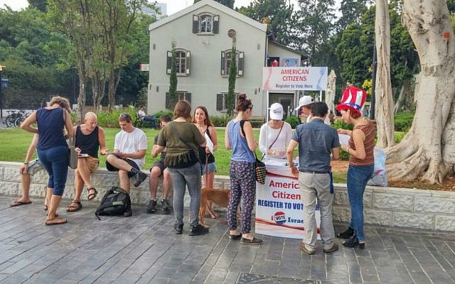 US citizens at an I Vote Israel voter registration stand in Tel Aviv (courtesy I Vote Israel)