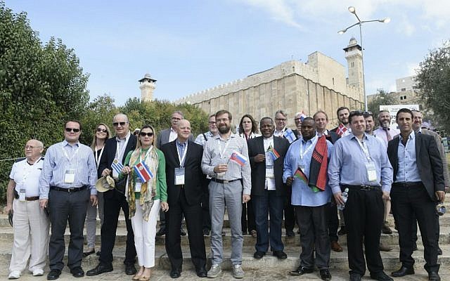 18 pro-Israel parliamentarians visit Hebron on October 19, 2016 (Avi Hayoun/Courtesy)