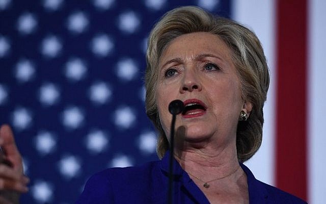 US Democratic presidential nominee Hillary Clinton speaks during a campaign rally in Las Vegas, Nevada, on November 2, 2016. (AFP PHOTO / JEWEL SAMAD)