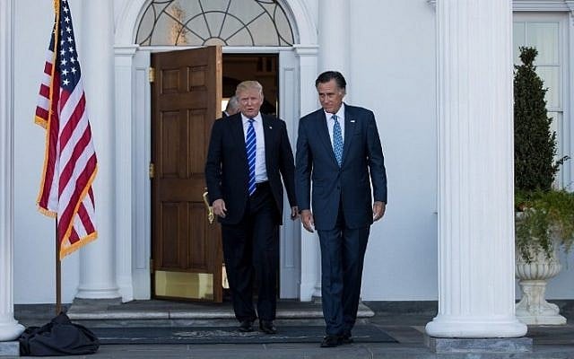 President-elect Donald Trump and Mitt Romney leave the clubhouse after their meeting at Trump International Golf Club, November 19, 2016 in Bedminster Township, New Jersey. (Drew Angerer/Getty Images/AFP)