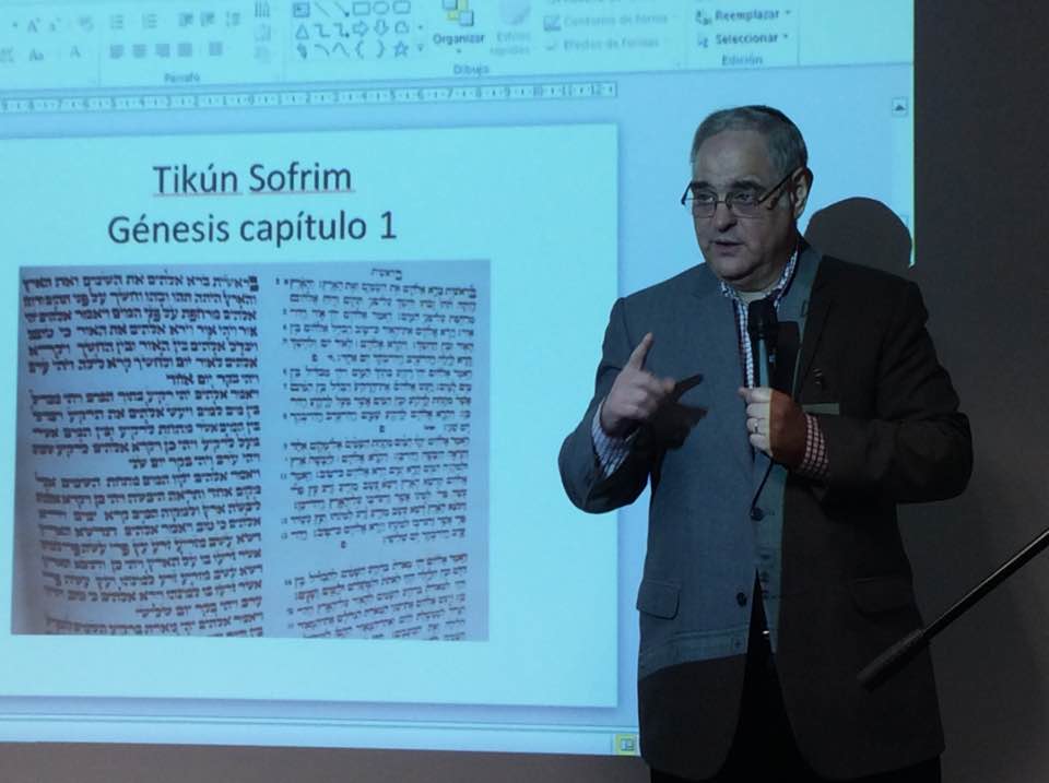 Rabbi Guillermo Bronstein speaks at a 70th anniversary gathering of the Peruvian Biblical Society. (Facebook) Rabbi Guillermo Bronstein speaks at a 70th anniversary gathering of the Peruvian Biblical Society. (Facebook)