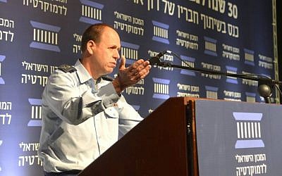 Maj. Gen. Hagai Topolanski, head of the IDF Manpower Directorate, speaks at an Israeli Democracy Institute conference marking 30 years since navigator Ron Arad went missing over Lebanon, on November 29, 2016. (Courtesy Israeli Democracy Institute)