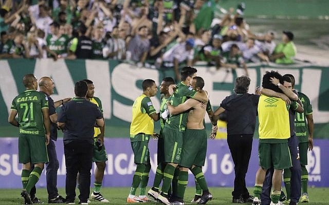 Players from Brazil's Chapecoense celebrate at the end of a Copa Sudamericana semifinal soccer match against Argentina's San Lorenzo in Chapeco, Brazil, Nov. 23, 2016. (AP Photo/Andre Penner) Players from Brazil's Chapecoense celebrate at the end of a Copa Sudamericana semifinal soccer match against Argentina's San Lorenzo in Chapeco, Brazil, Nov. 23, 2016. (AP Photo/Andre Penner)
