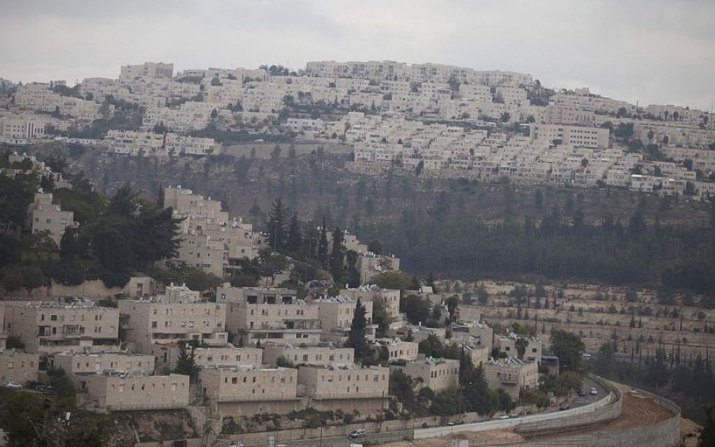 The East Jerusalem neighborhood of Ramat Shlomo, November 17, 2015. (Lior Mizrahi/Flash90)